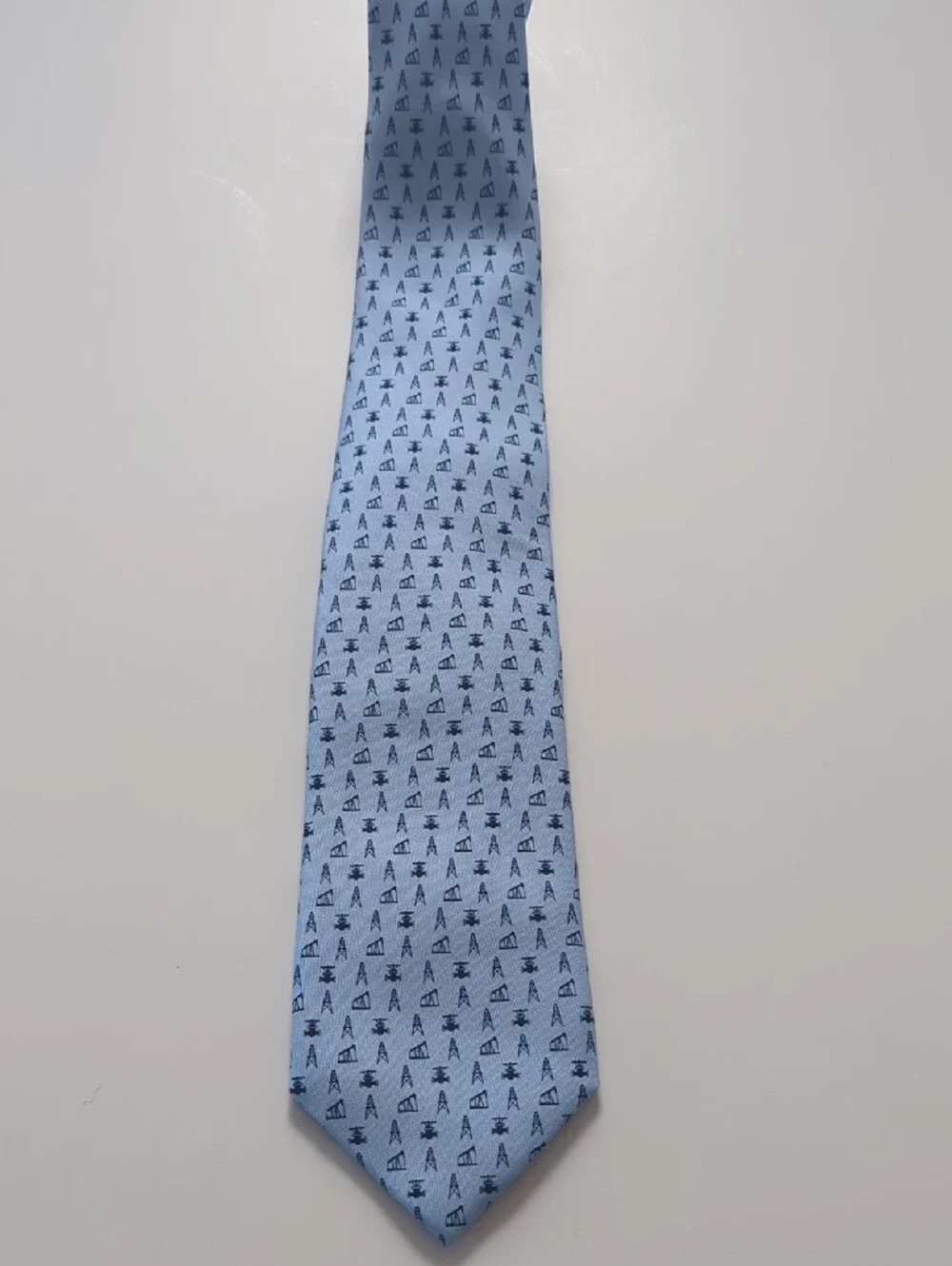 Vineyard Vines x Tudor Pickering Holt & Co Oil Derrick Silk Tie
